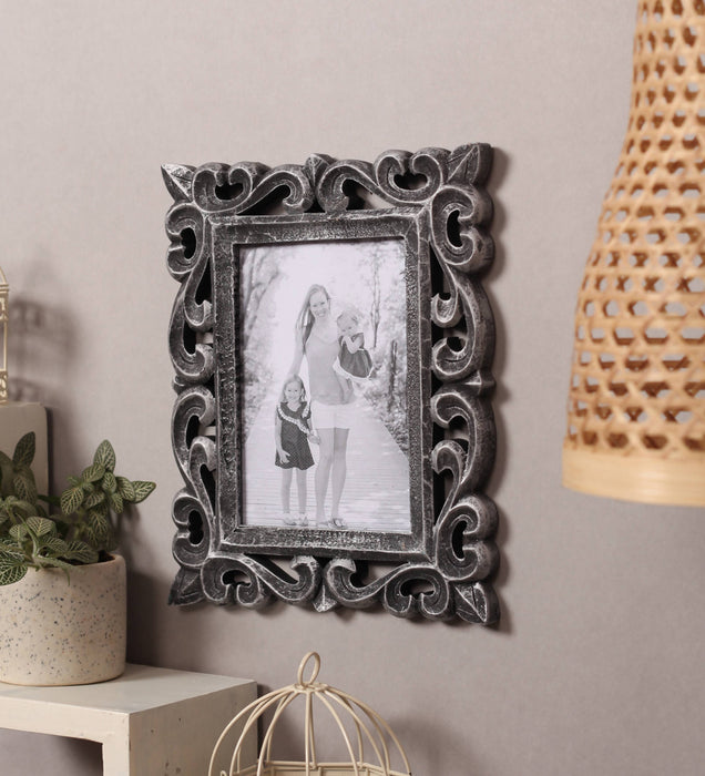 Yatha Single Wall Hanging Wooden Carved Rectangle Photo Frame (Photo Size : 7 X 5 INCH)